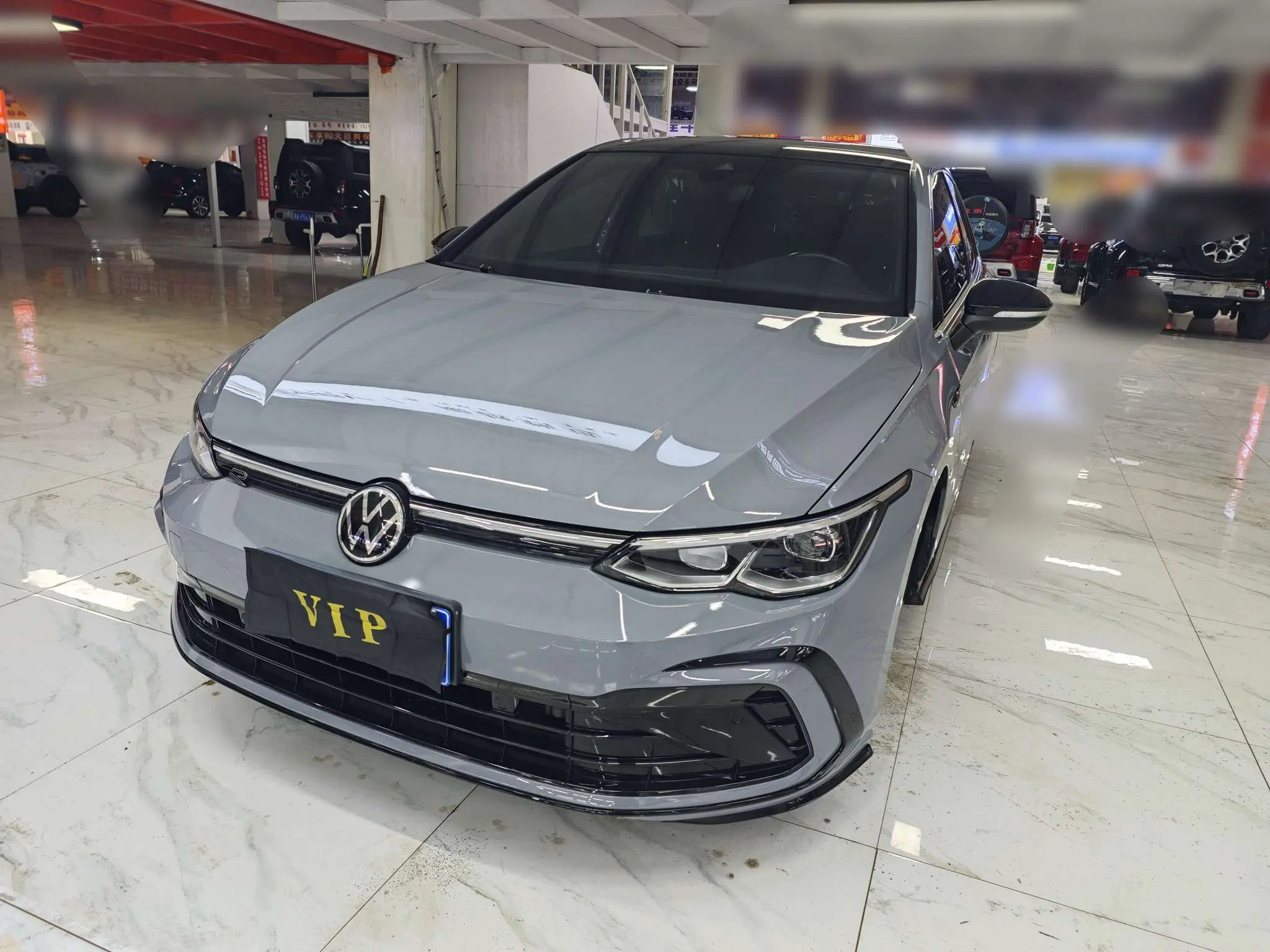 Volkswagen Golf  из Китая