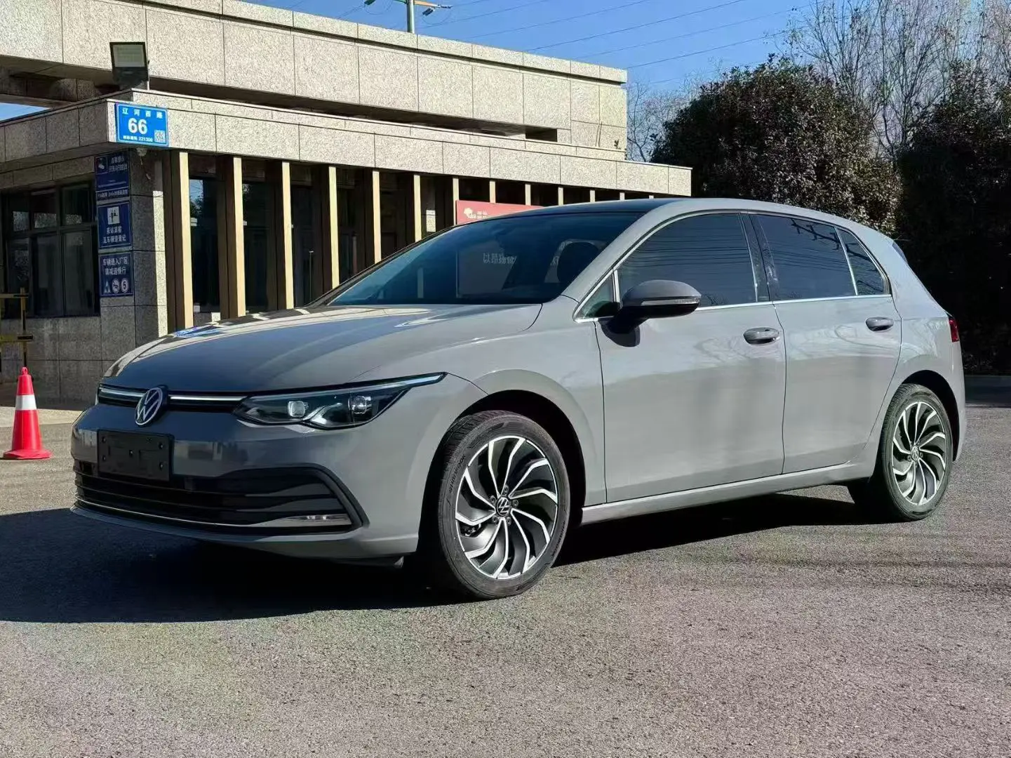 Volkswagen Golf  из Китая