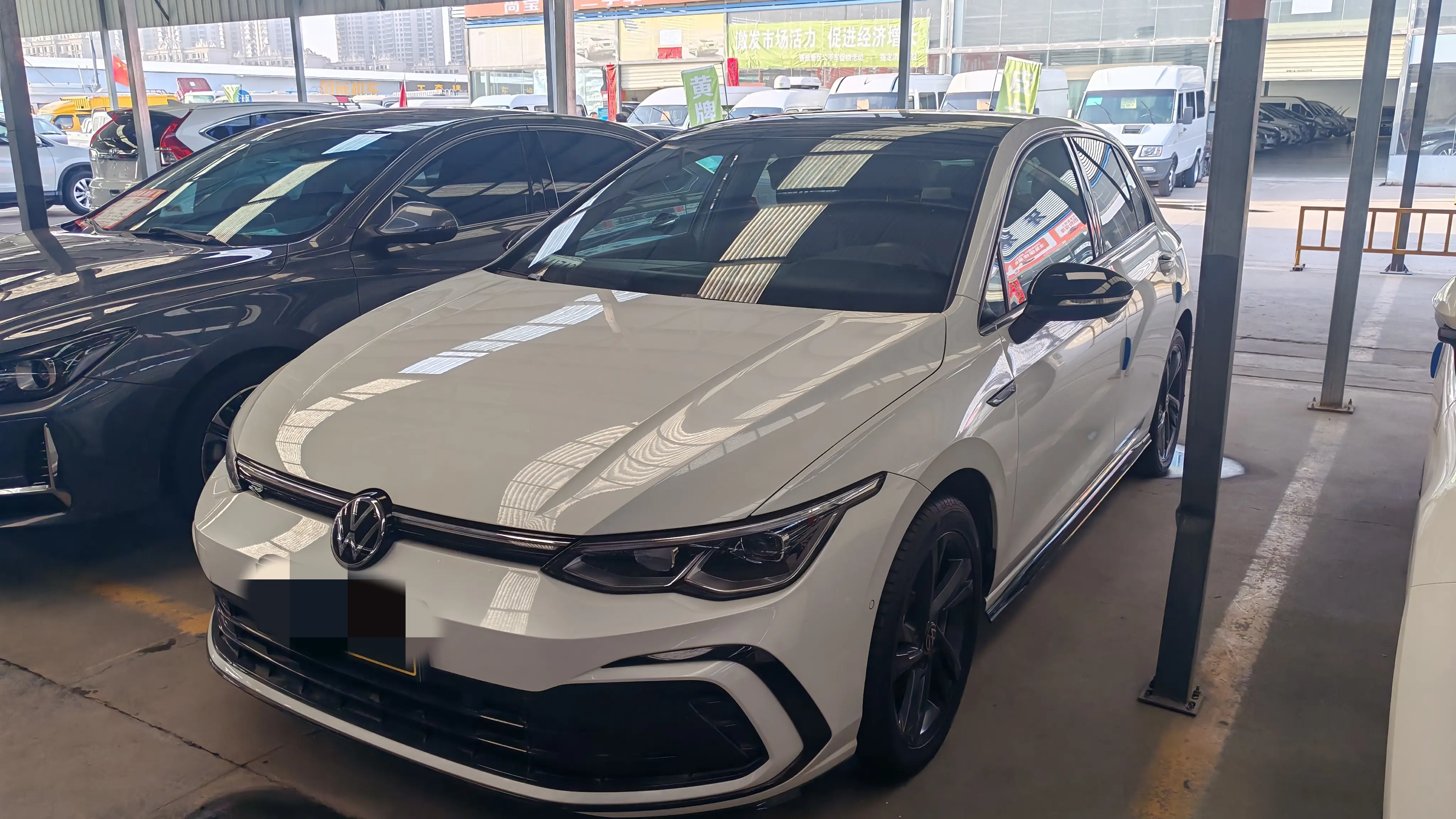 Volkswagen Golf  из Китая