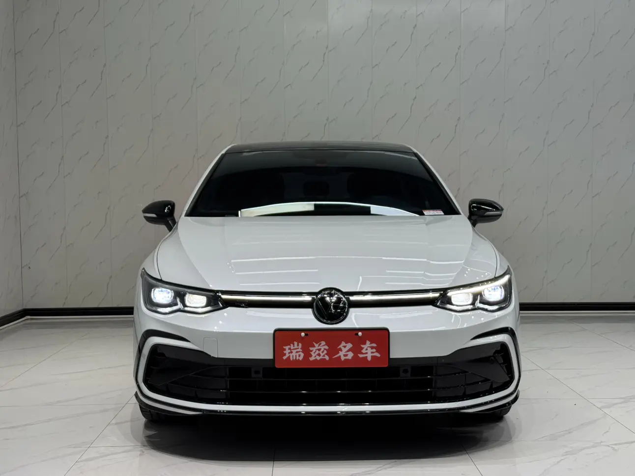 Volkswagen Golf  из Китая