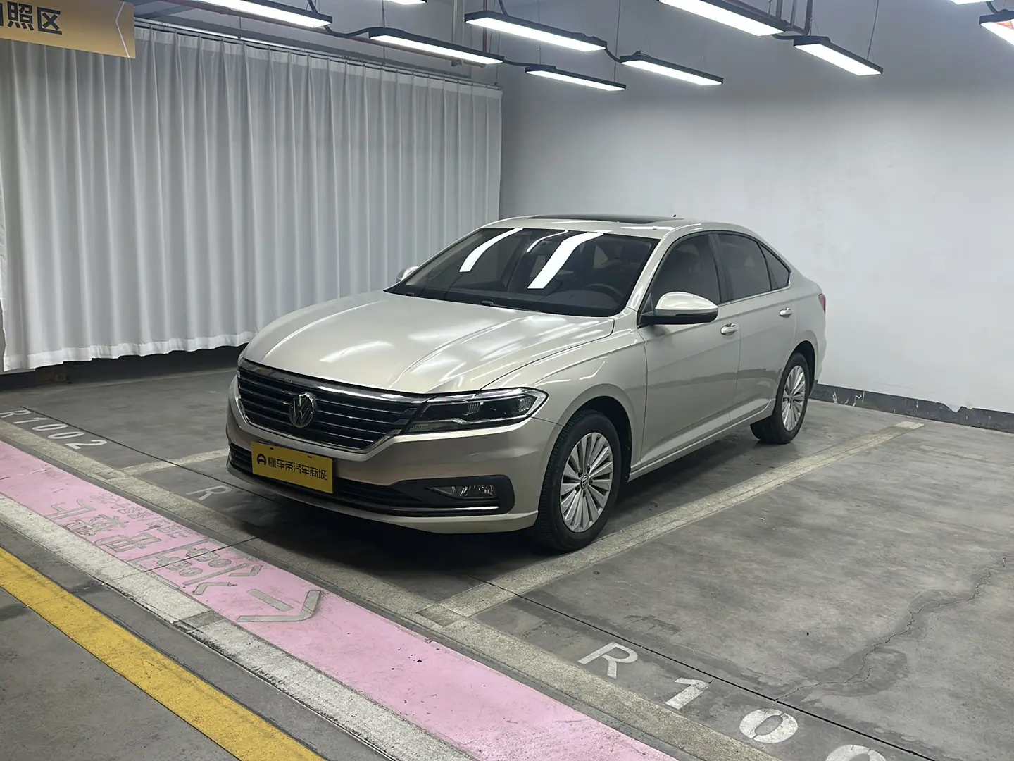 Volkswagen Lavida  из Китая