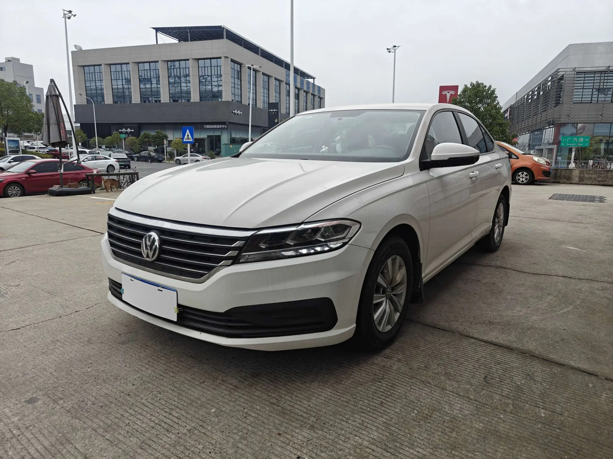 Volkswagen Lavida  из Китая