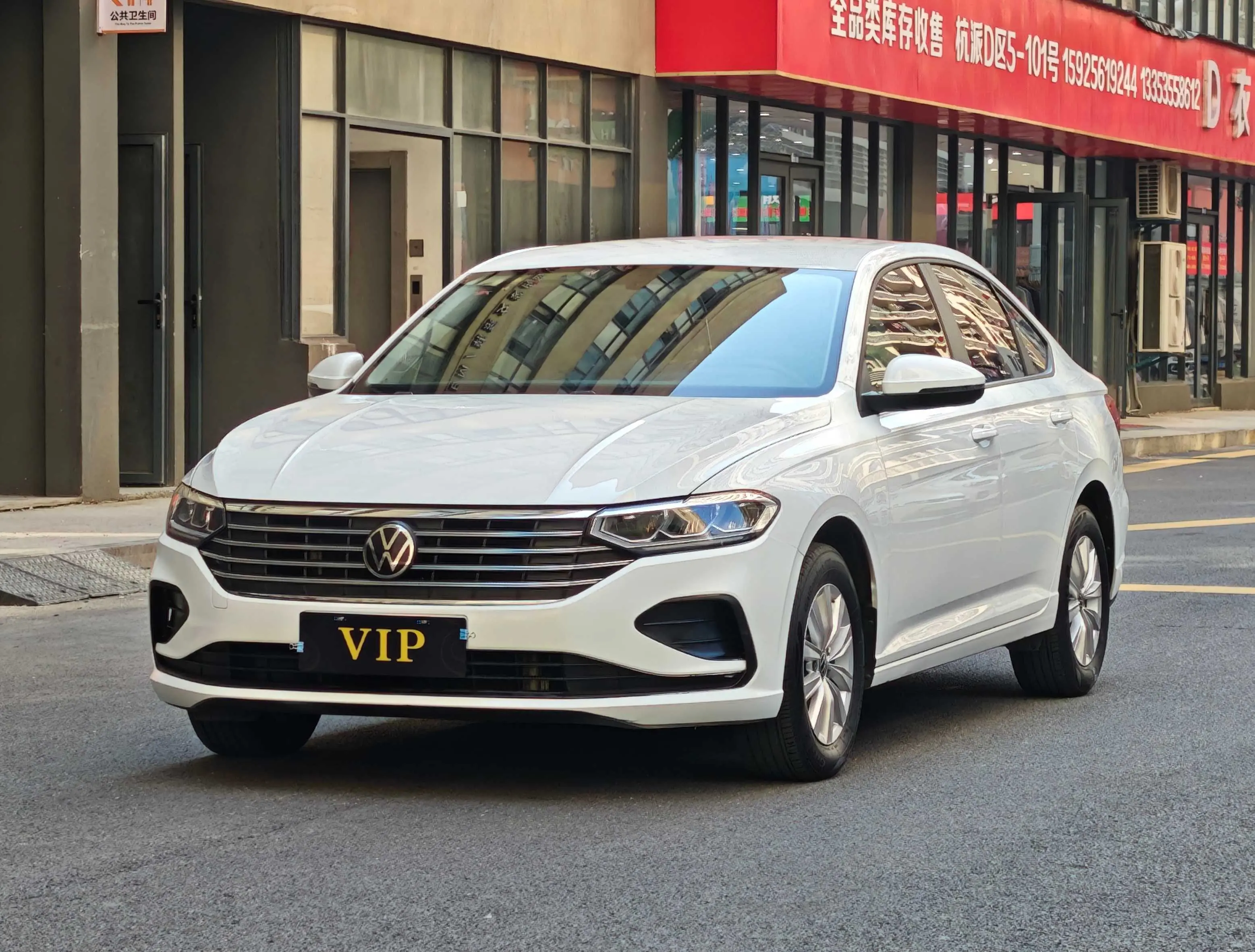 Volkswagen Lavida  из Китая