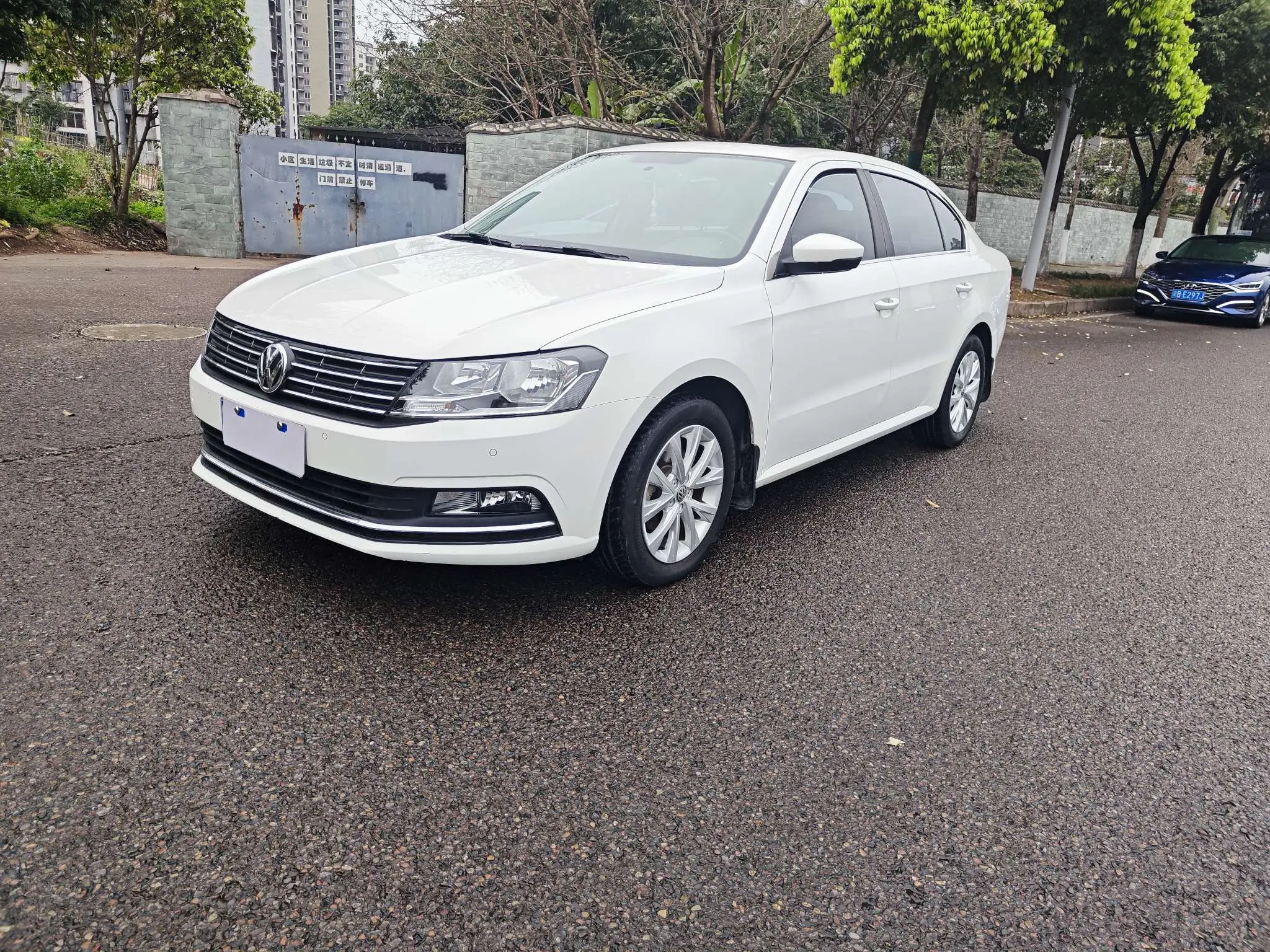 Volkswagen Lavida  из Китая