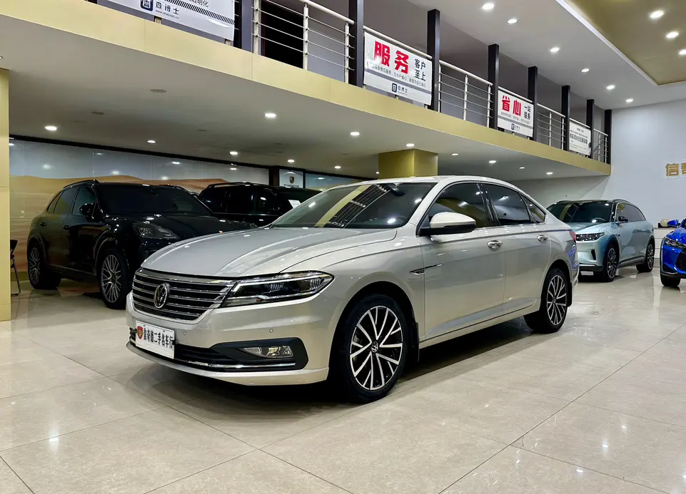 Volkswagen Lavida  из Китая