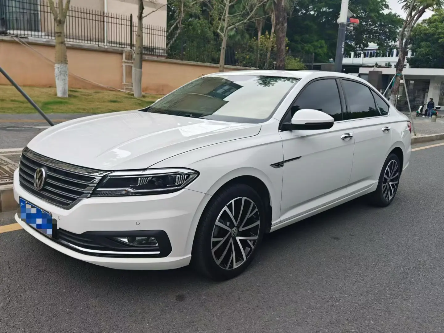 Volkswagen Lavida  из Китая