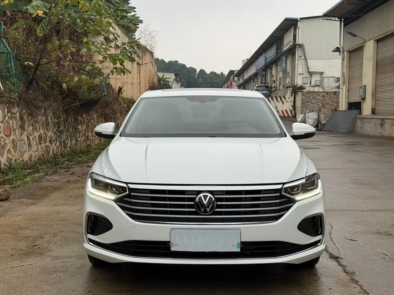 Volkswagen Lavida  из Китая