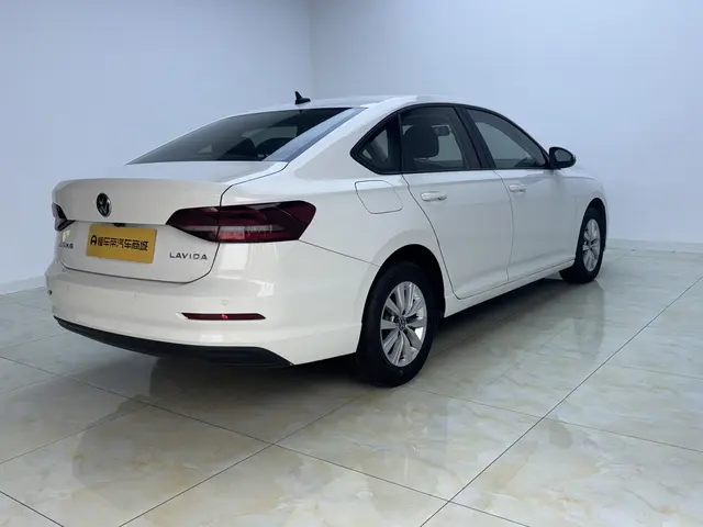 Volkswagen Lavida  из Китая