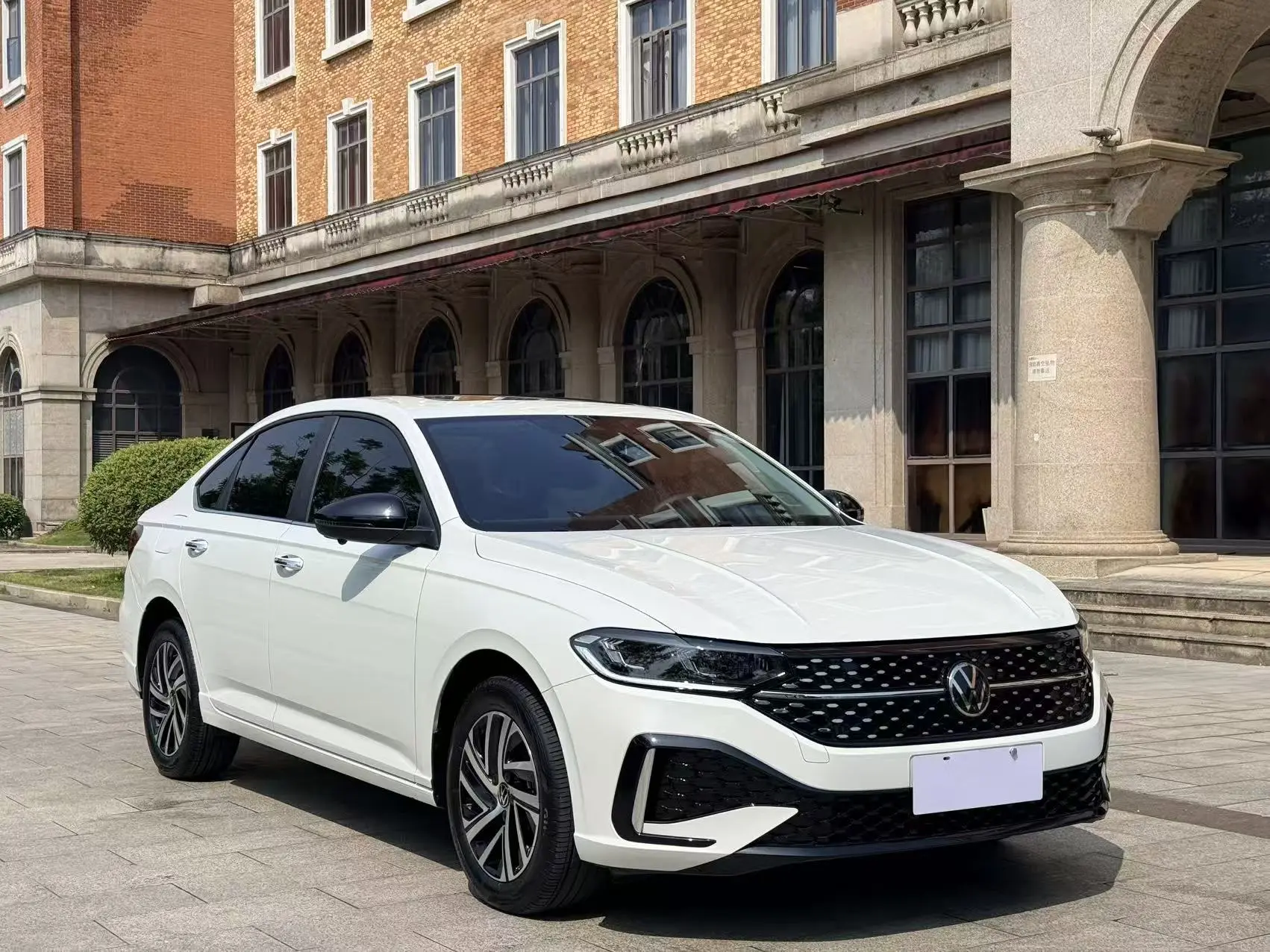 Volkswagen Lavida  из Китая