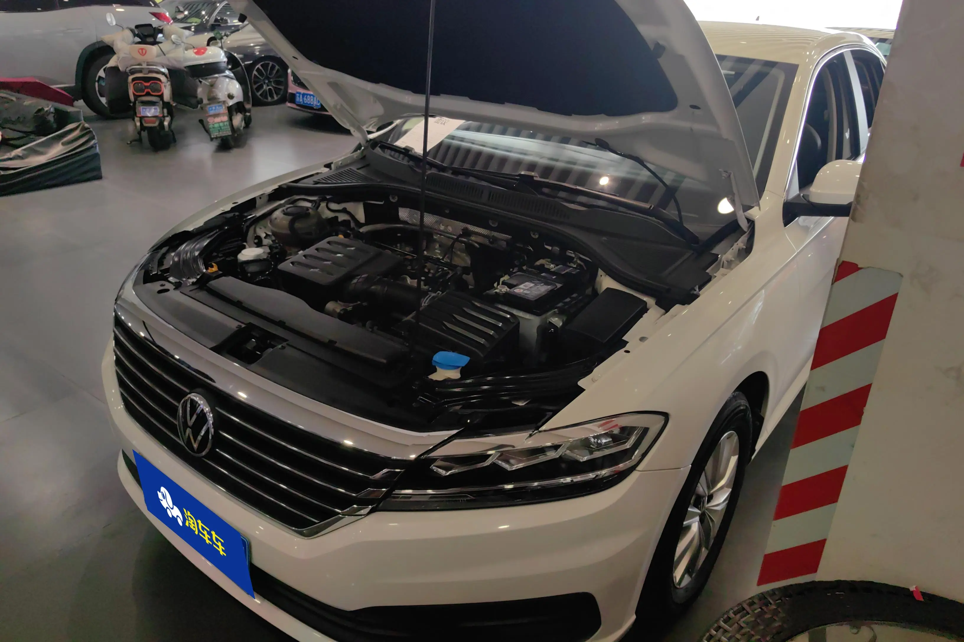 Volkswagen Lavida  из Китая