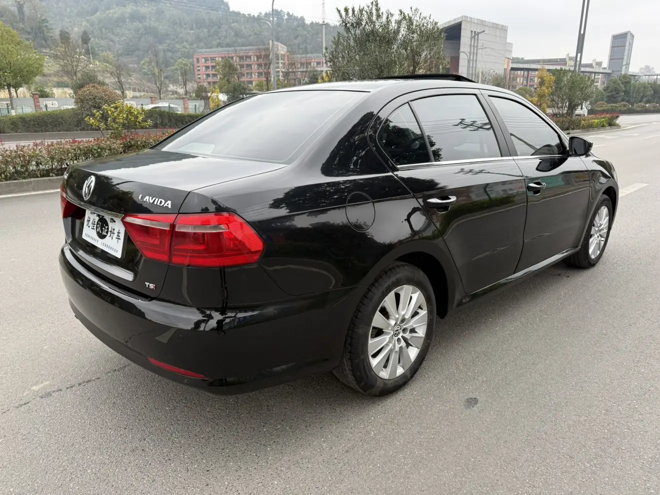 Volkswagen Lavida  из Китая