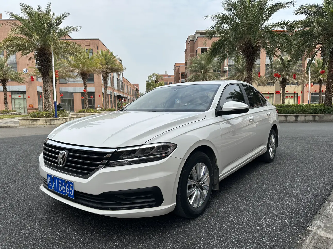 Volkswagen Lavida  из Китая