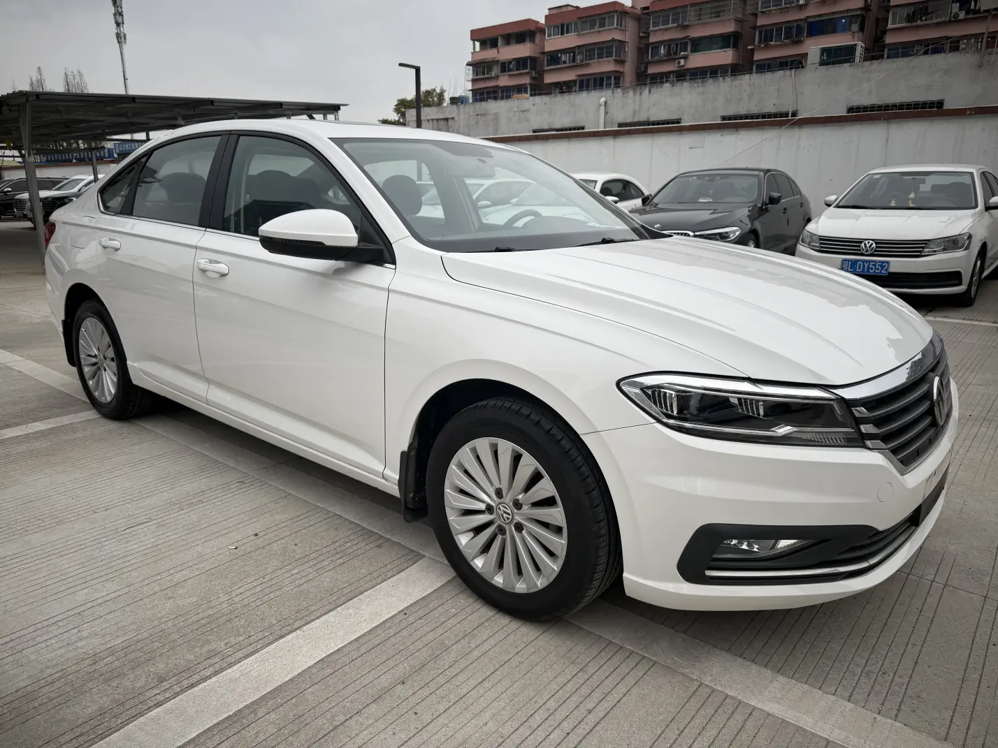 Volkswagen Lavida  из Китая