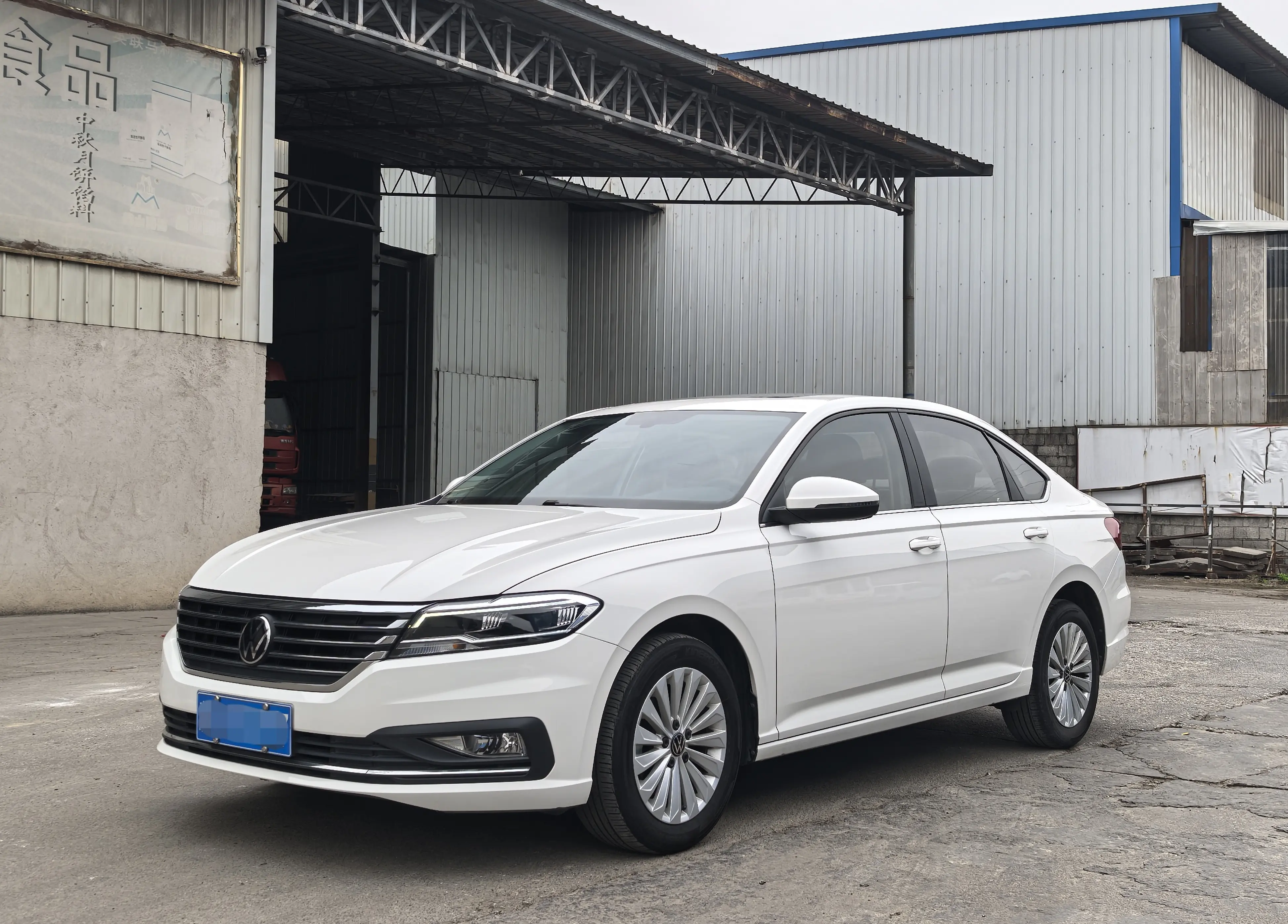 Volkswagen Lavida  из Китая