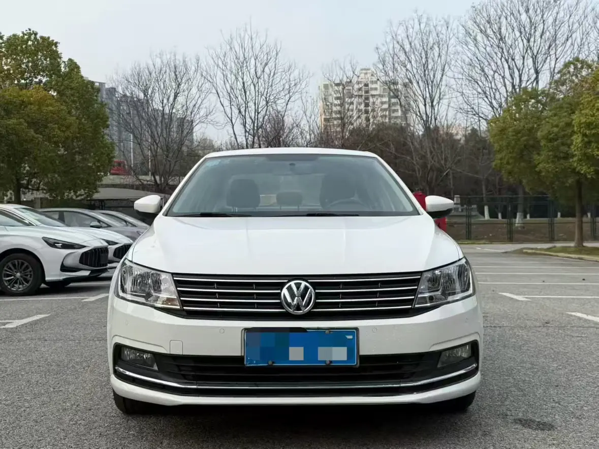 Volkswagen Lavida  из Китая