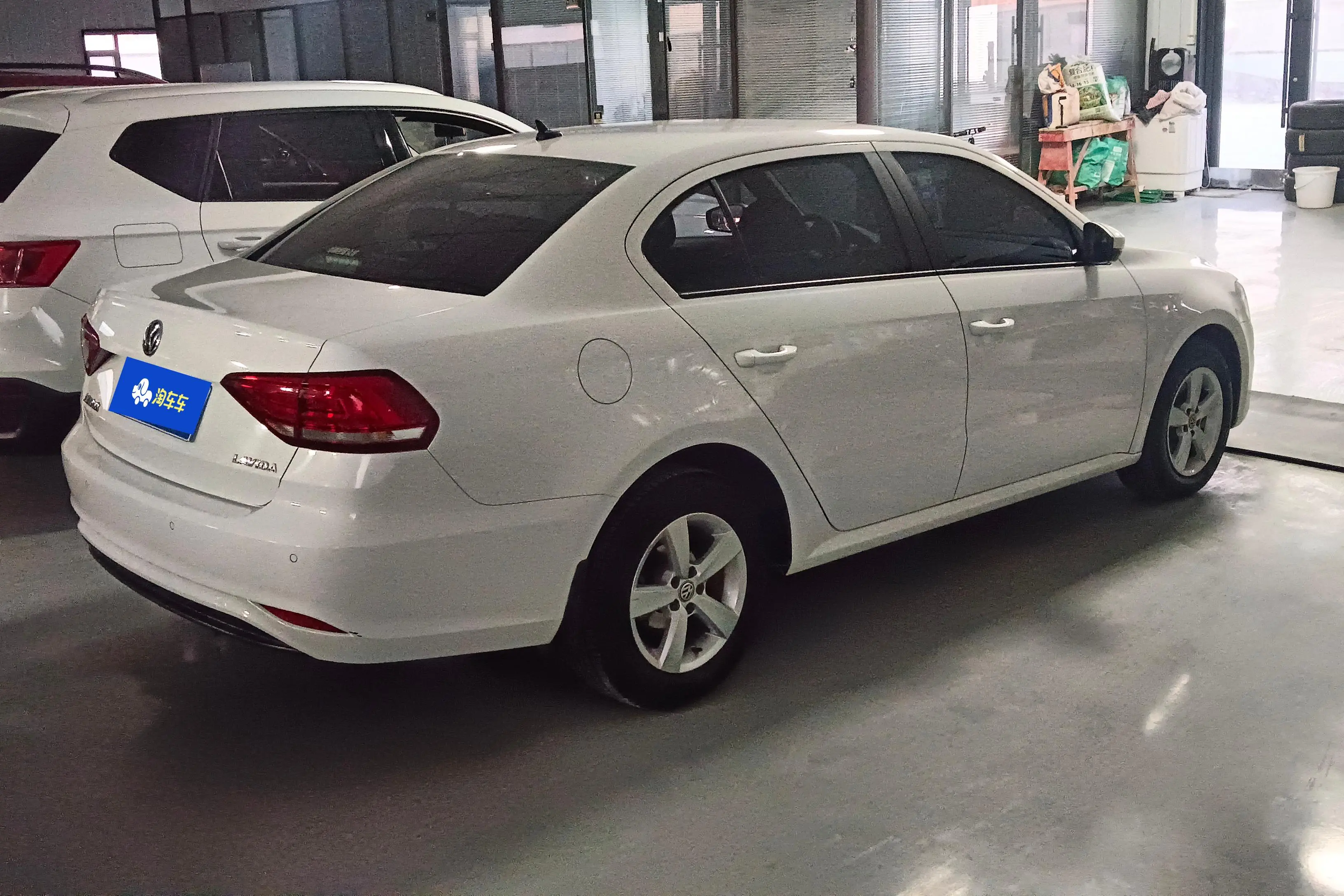 Volkswagen Lavida  из Китая