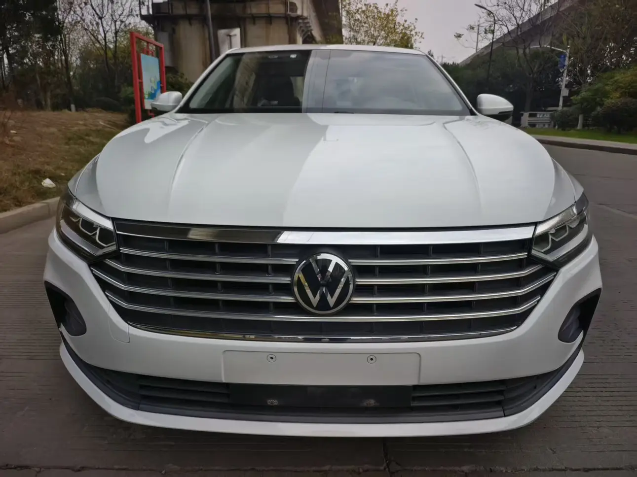 Volkswagen Lavida  из Китая