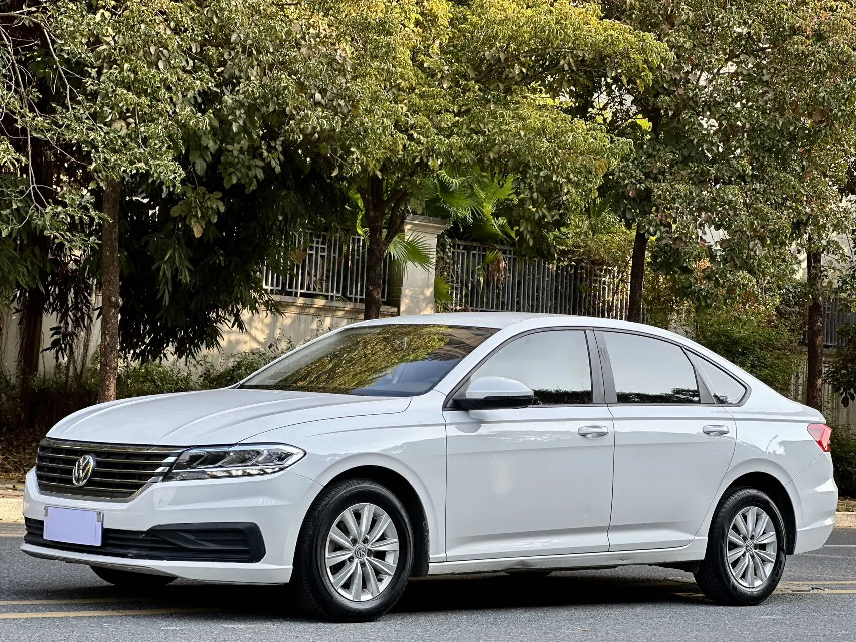 Volkswagen Lavida  из Китая