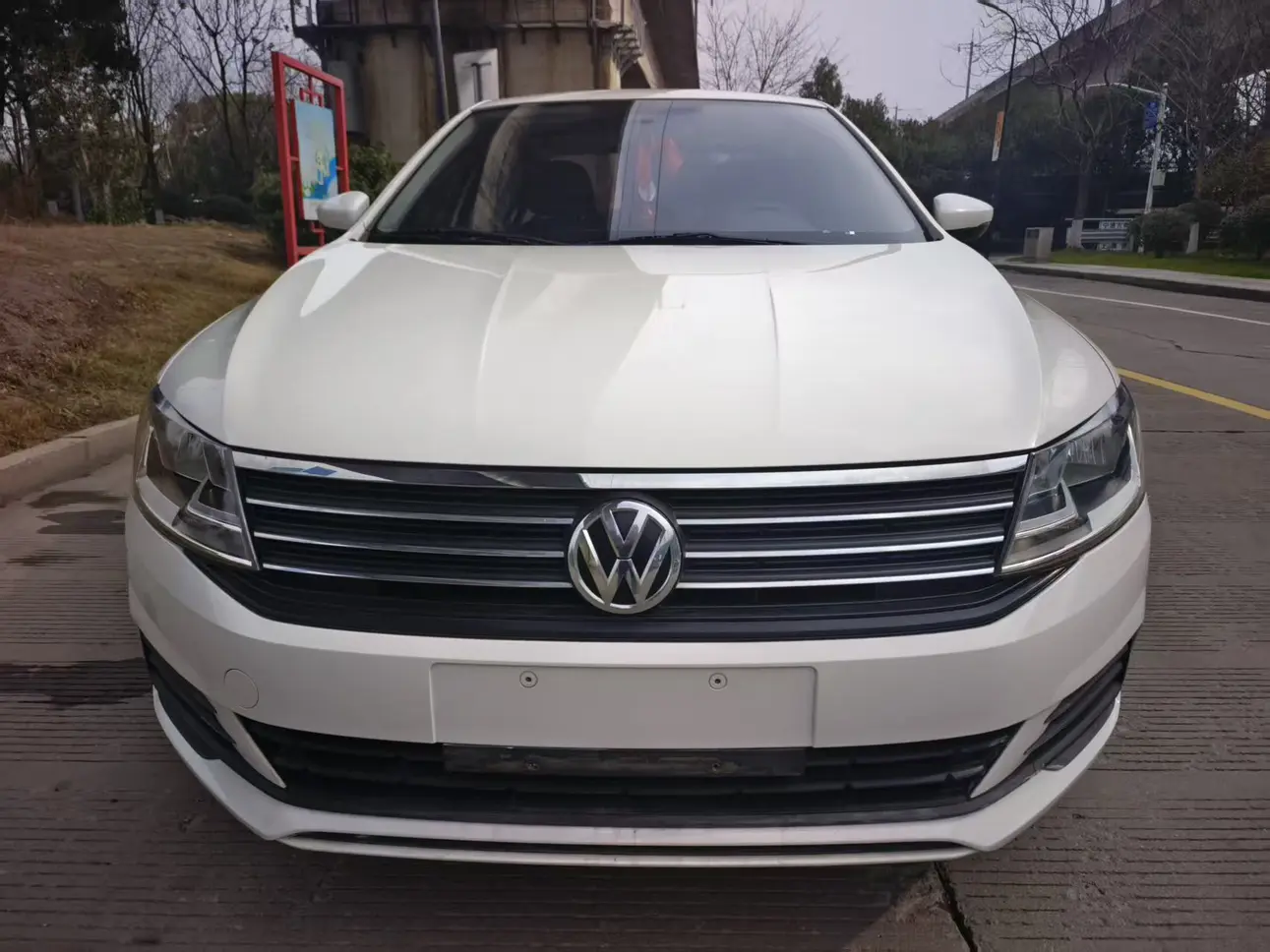 Volkswagen Lavida  из Китая