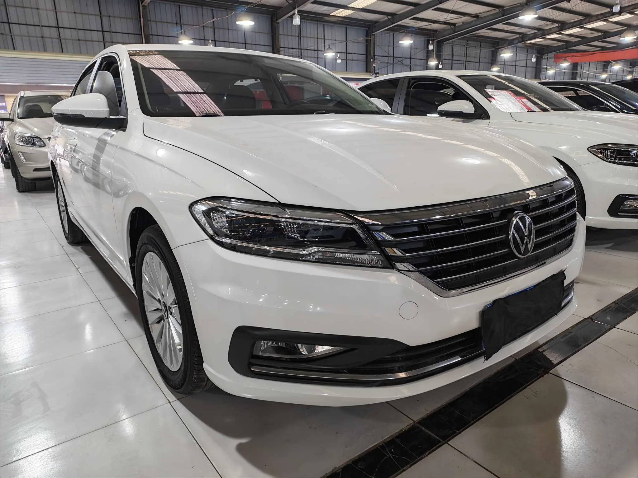 Volkswagen Lavida  из Китая