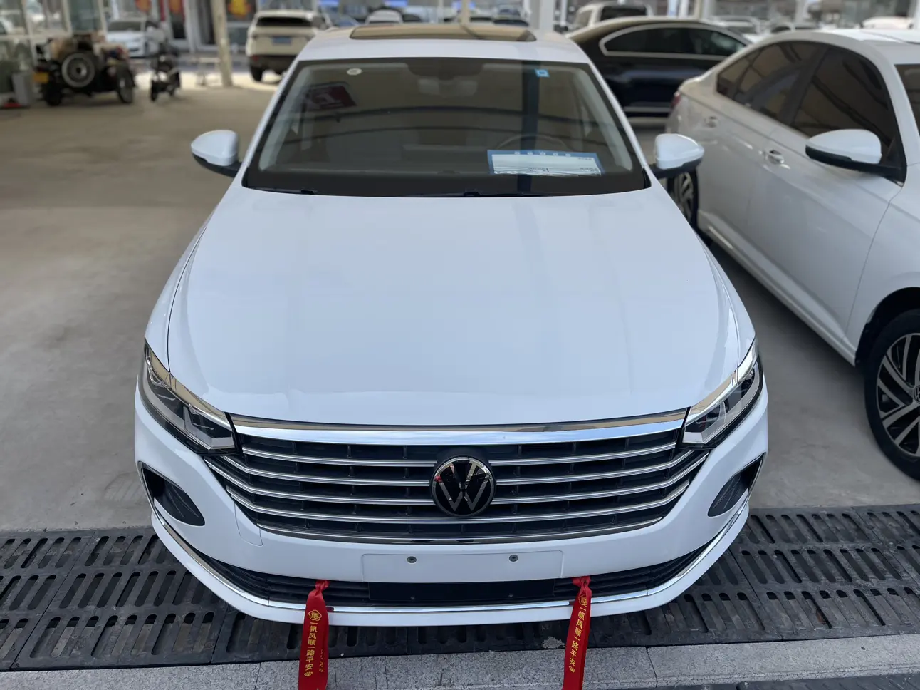 Volkswagen Lavida  из Китая