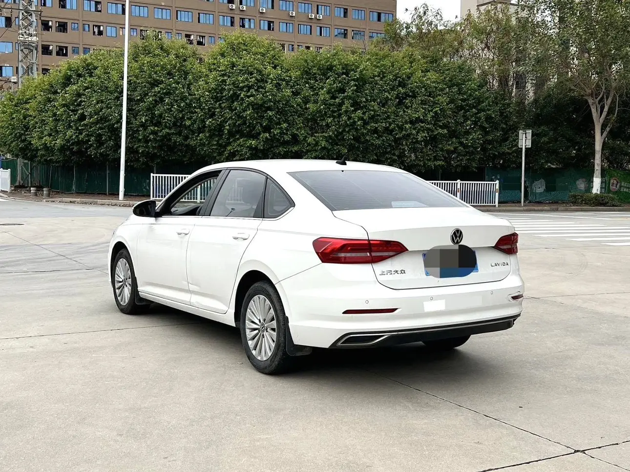 Volkswagen Lavida  из Китая