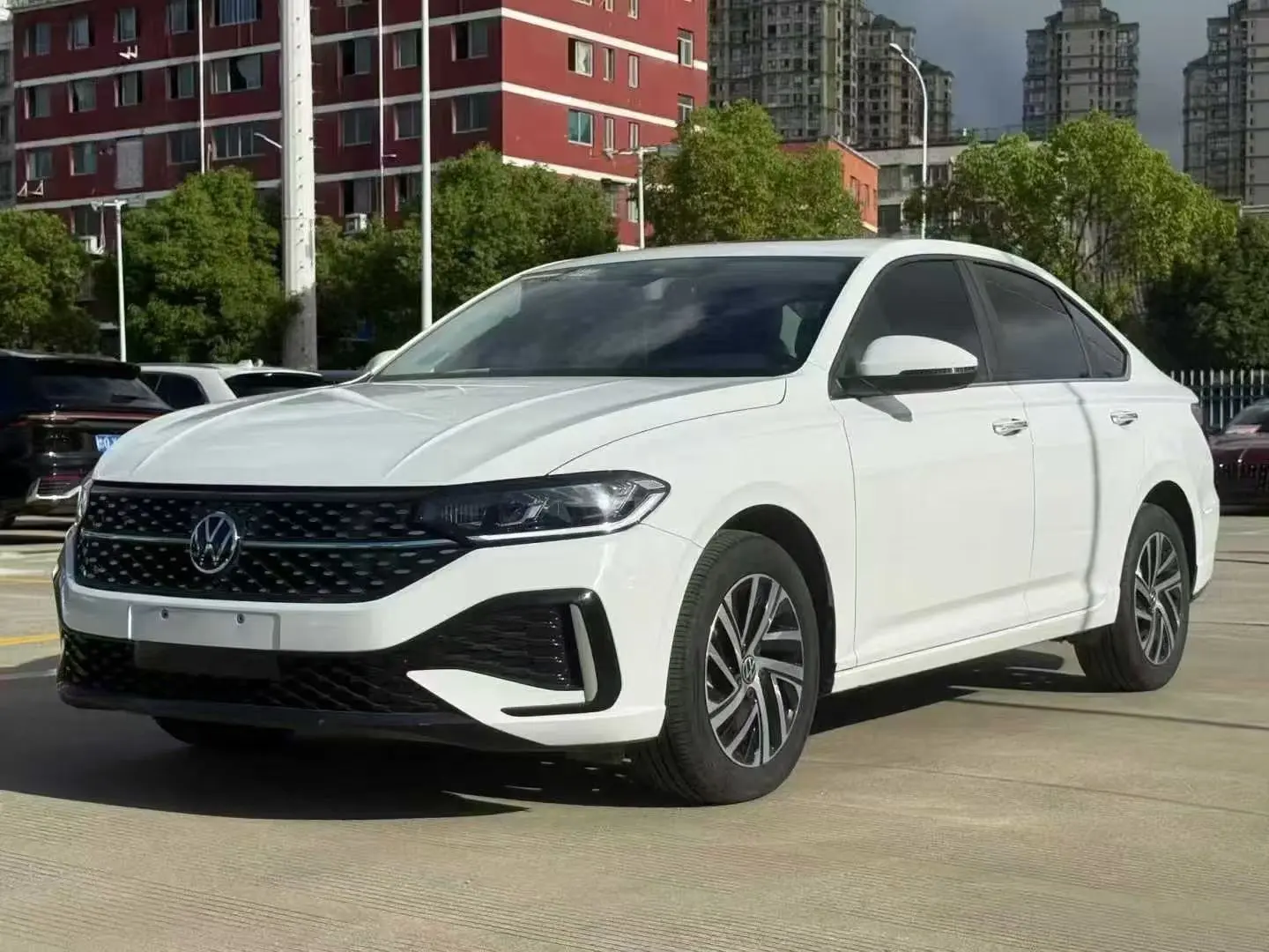 Volkswagen Lavida  из Китая