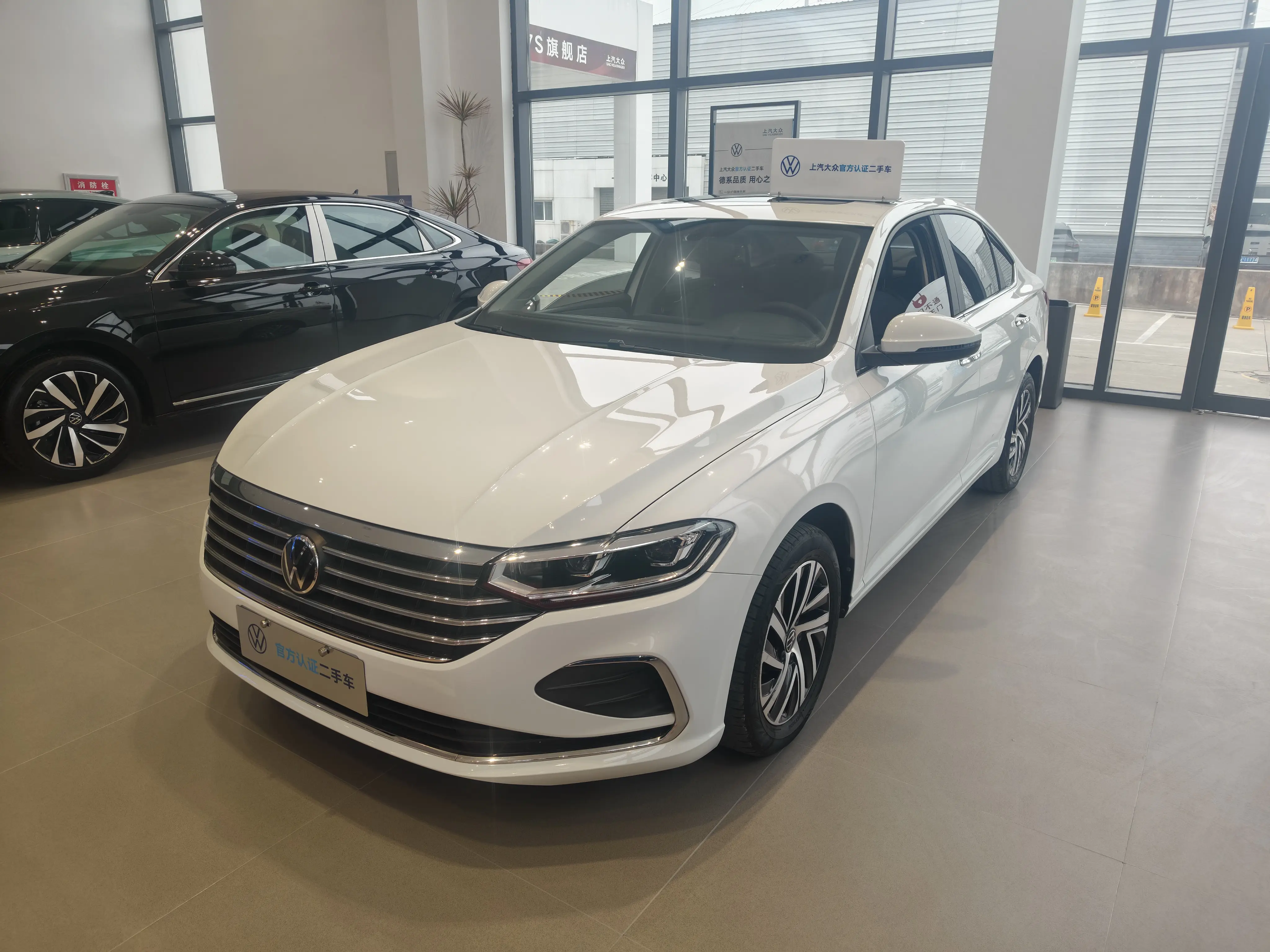 Volkswagen Lavida  из Китая