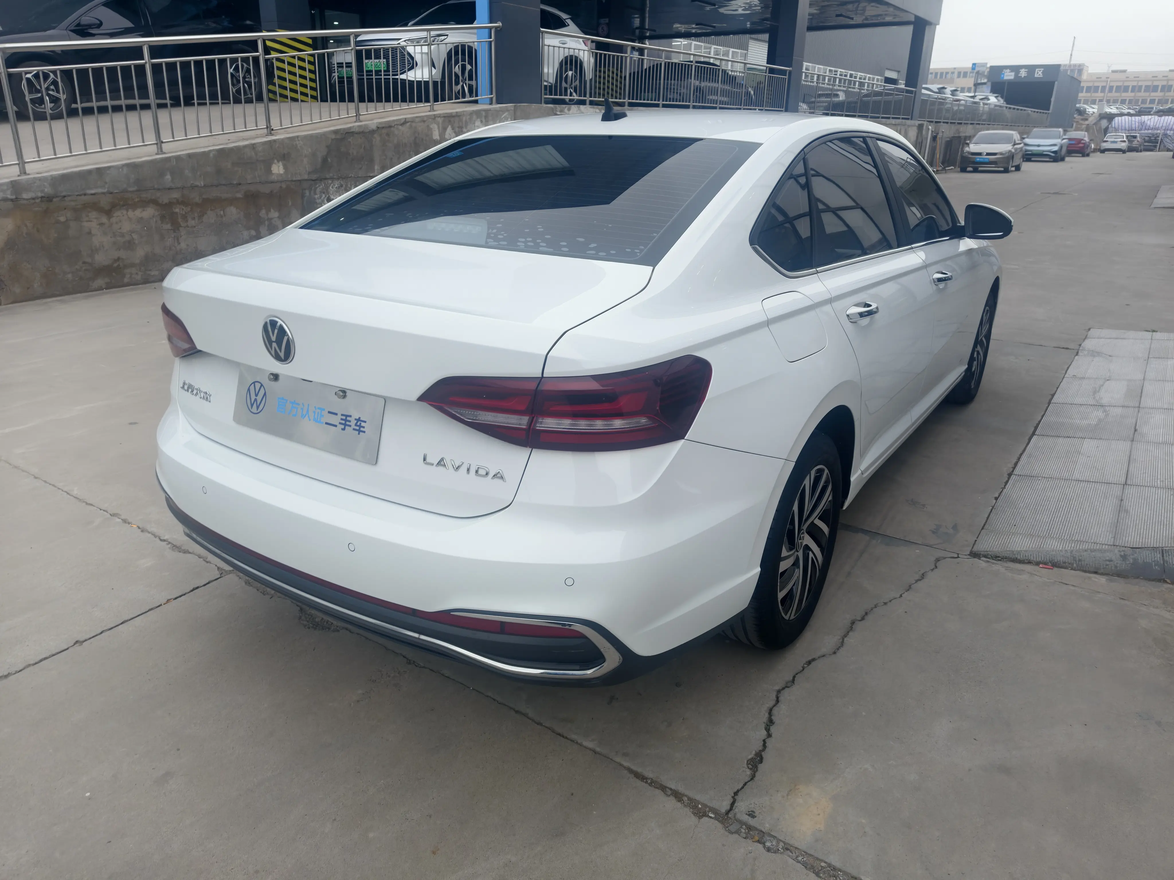 Volkswagen Lavida  из Китая