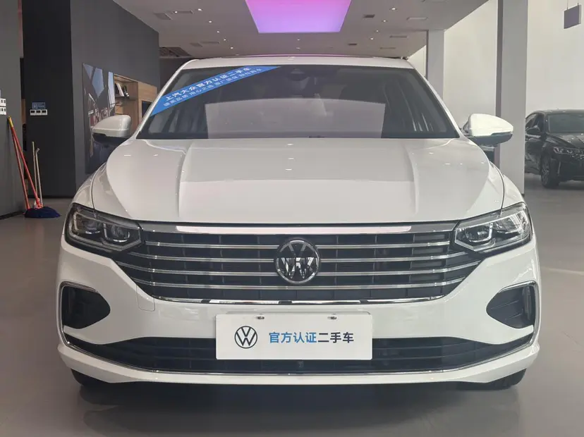 Volkswagen Lavida  из Китая