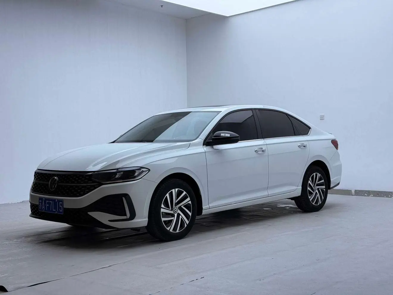 Volkswagen Lavida  из Китая