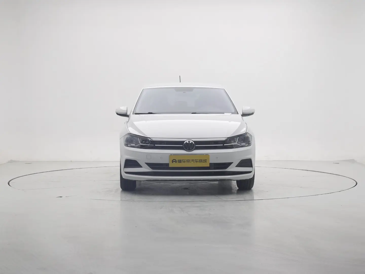 Volkswagen Polo  из Китая