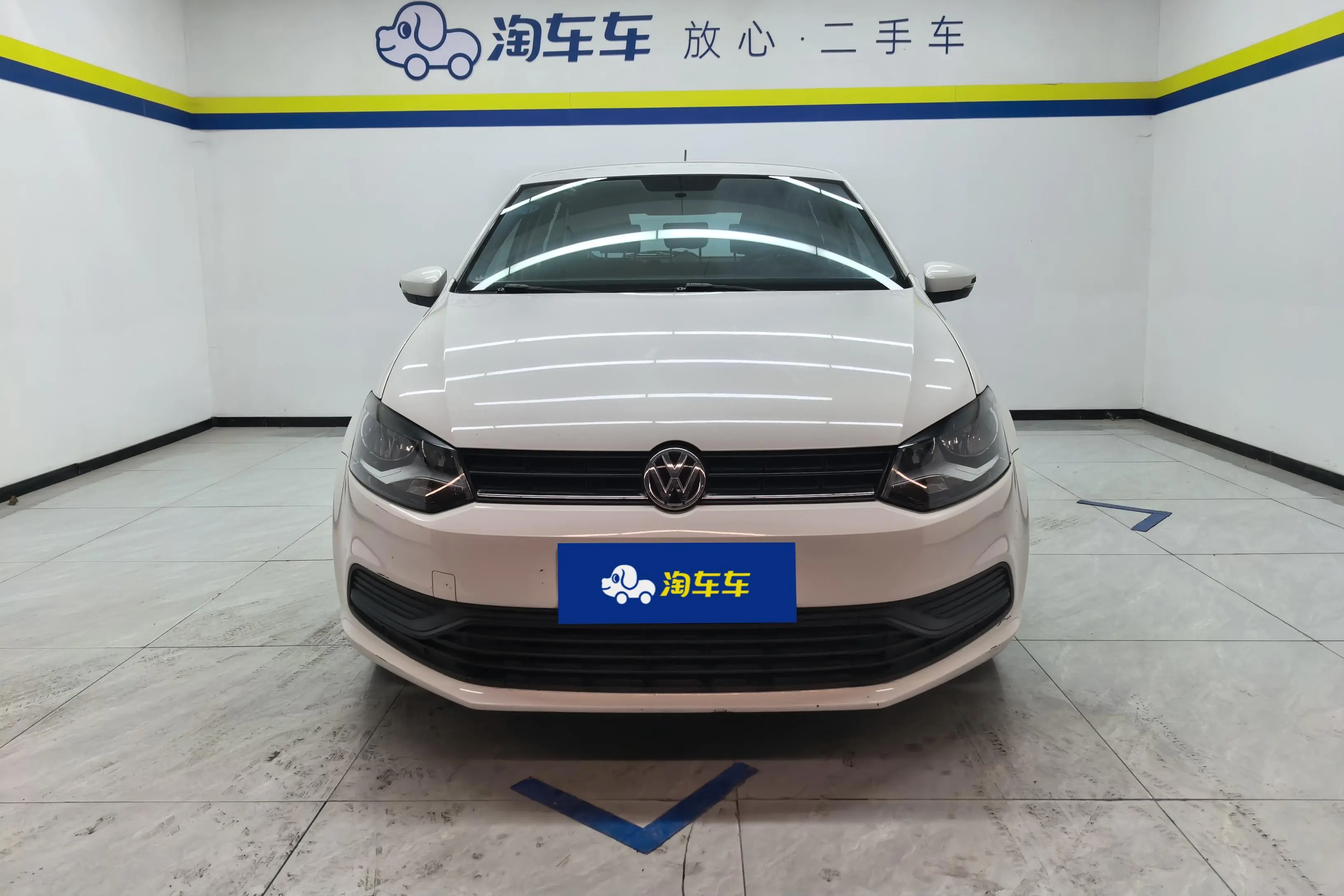 Volkswagen Polo  из Китая