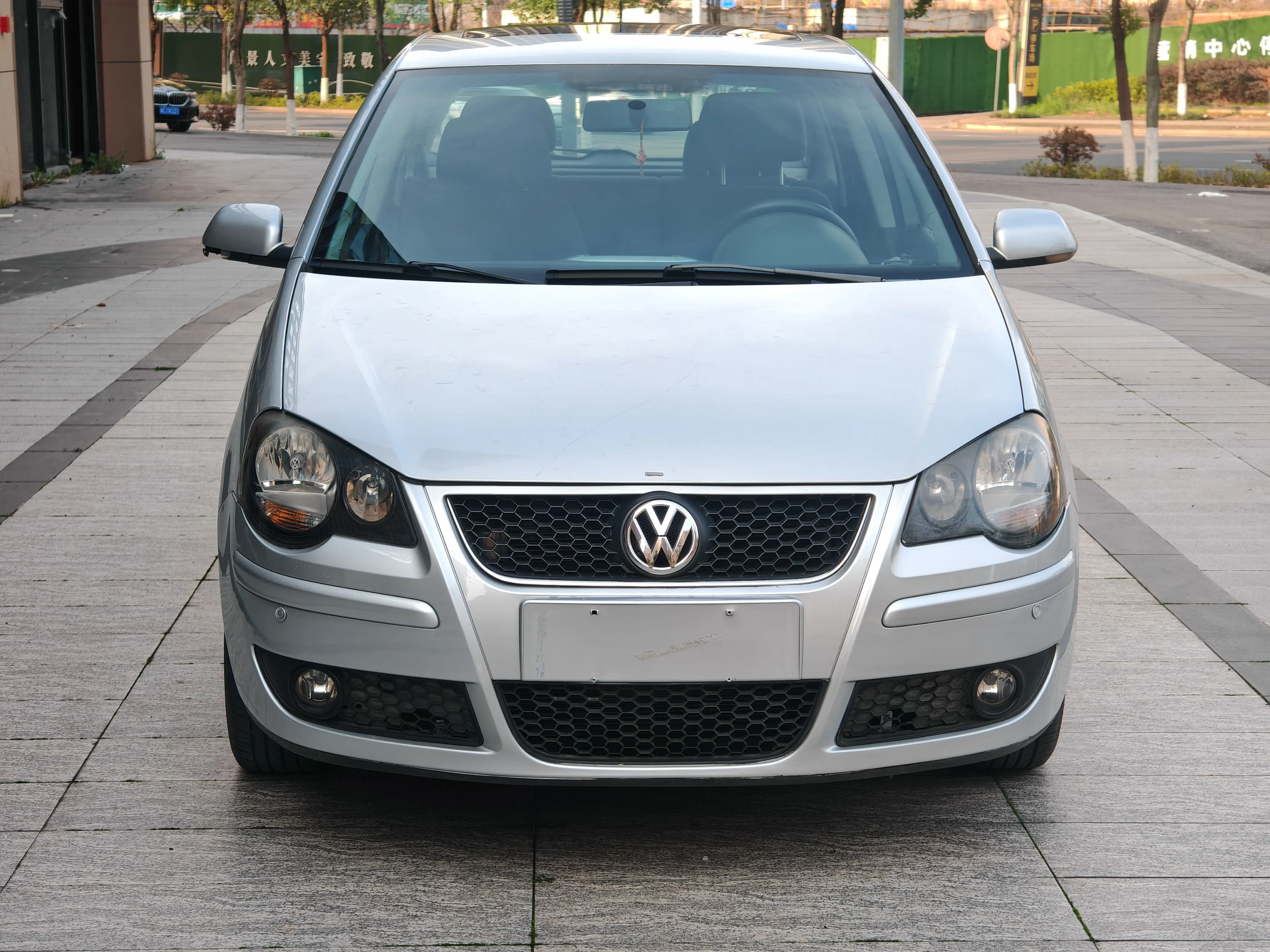 Volkswagen Polo  из Китая