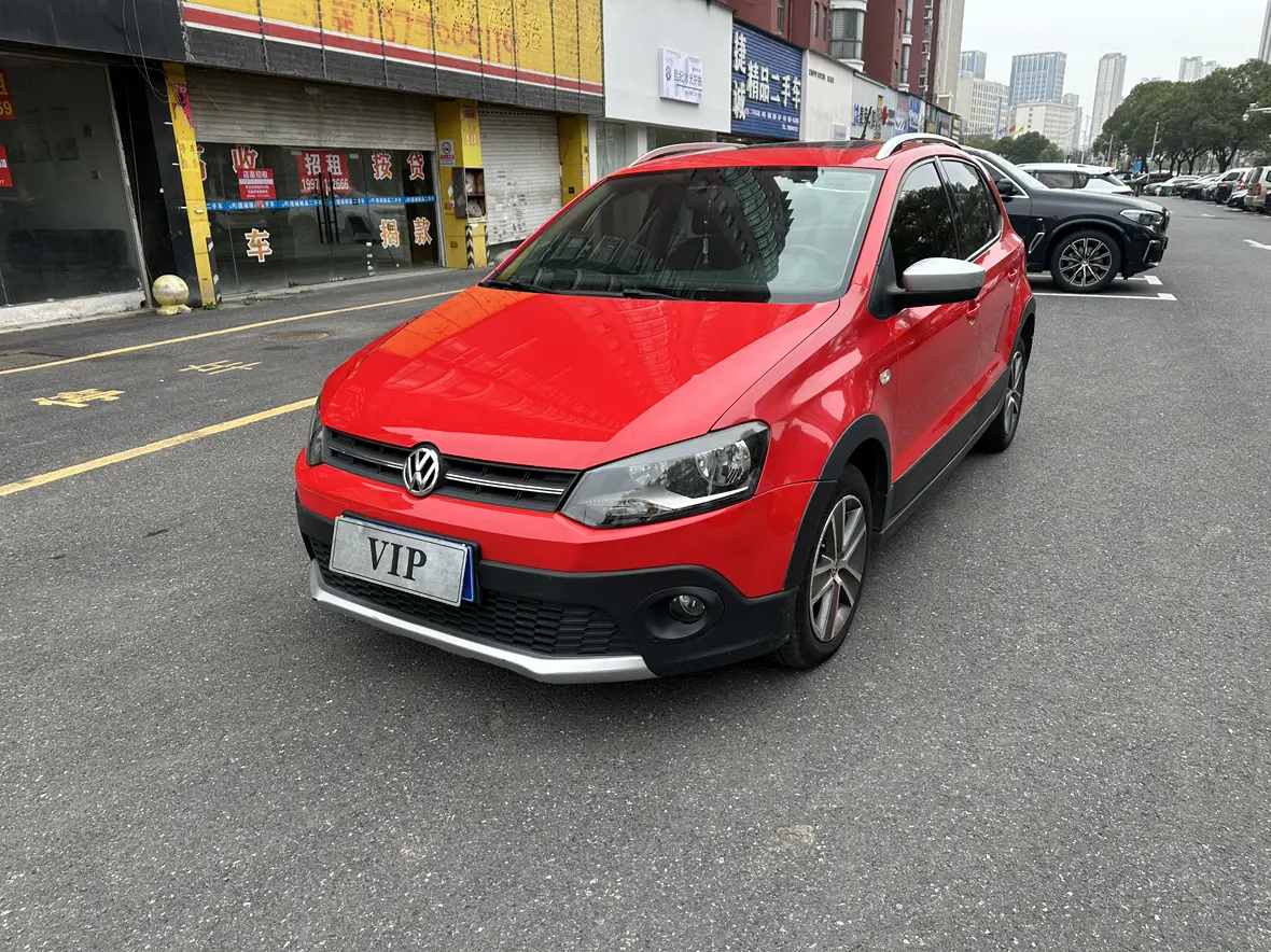 Volkswagen Polo  из Китая