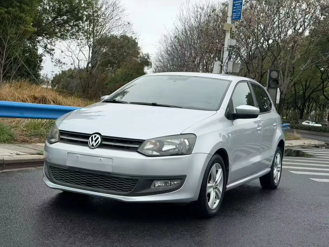 Volkswagen Polo  из Китая