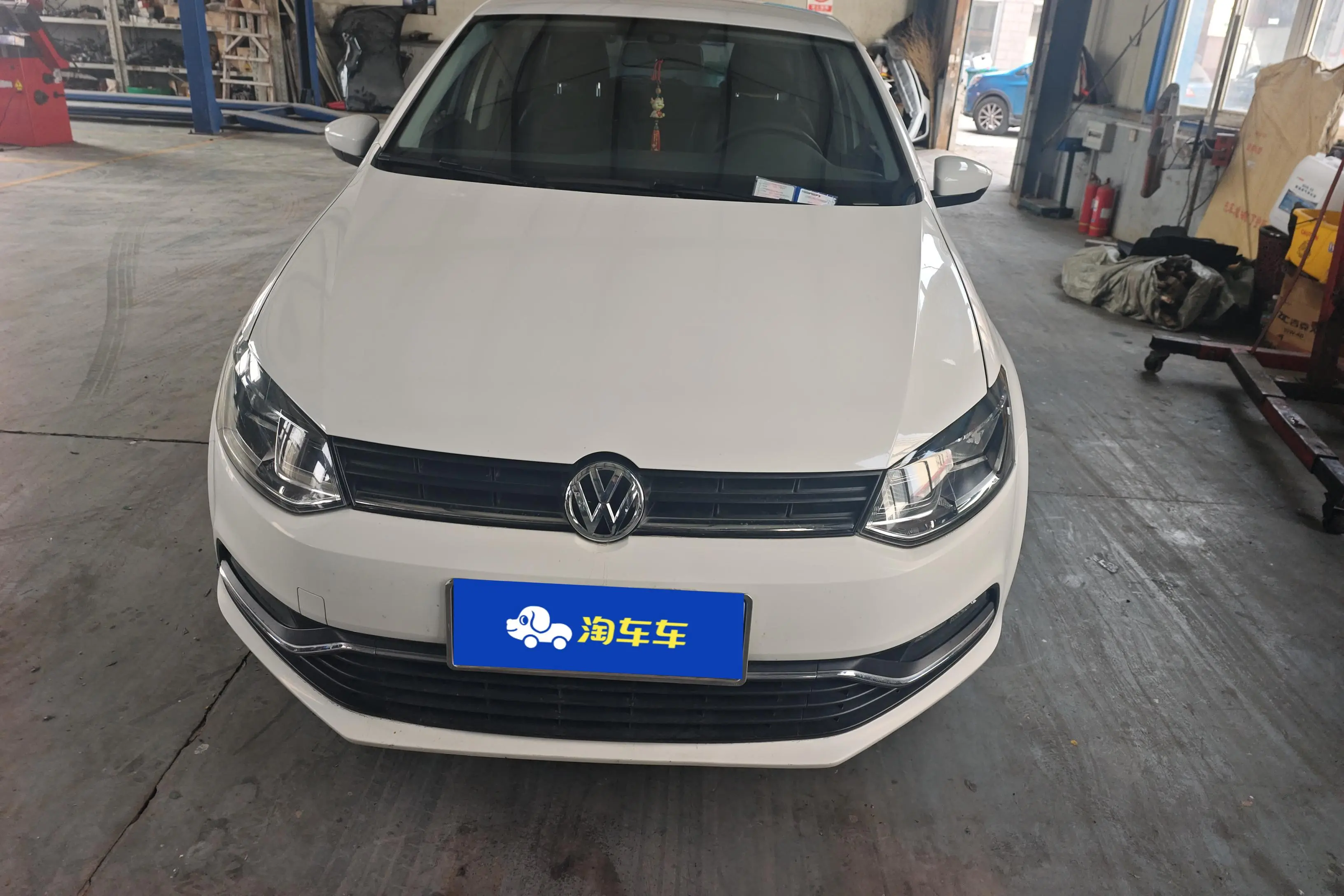 Volkswagen Polo  из Китая