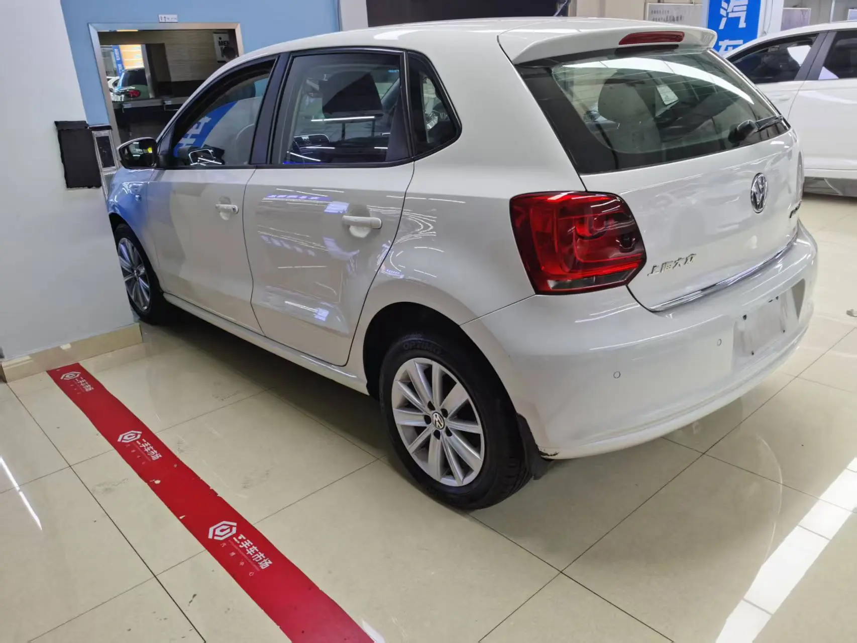 Volkswagen Polo  из Китая