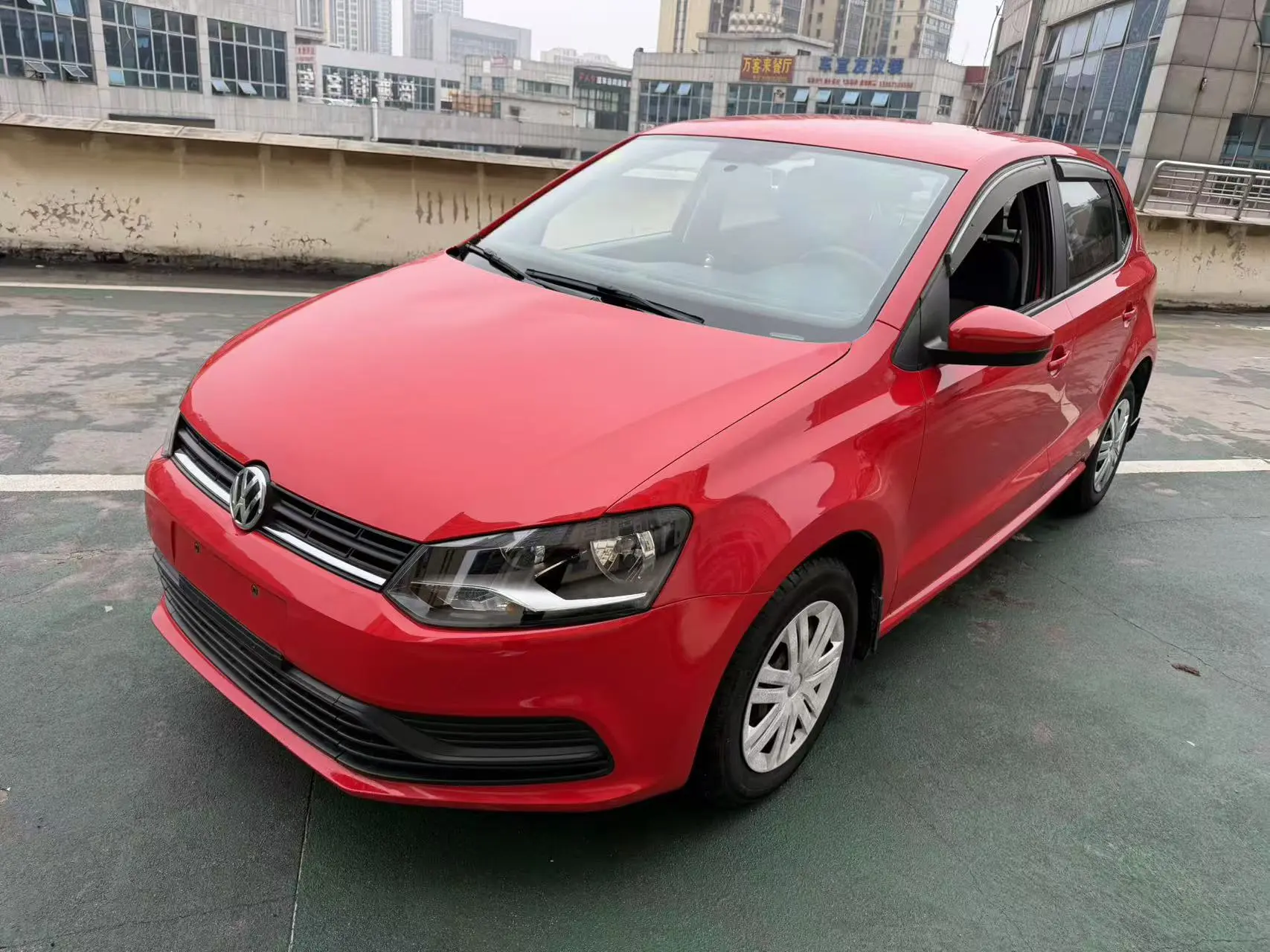 Volkswagen Polo  из Китая