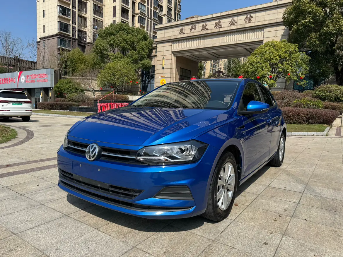 Volkswagen Polo  из Китая