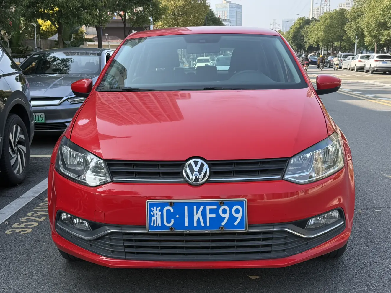Volkswagen Polo  из Китая