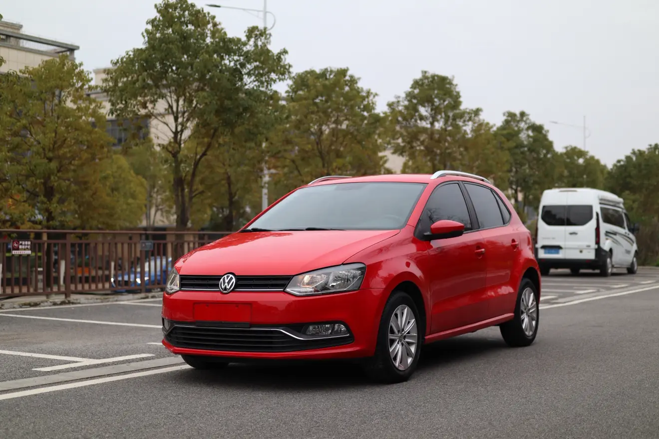 Volkswagen Polo  из Китая