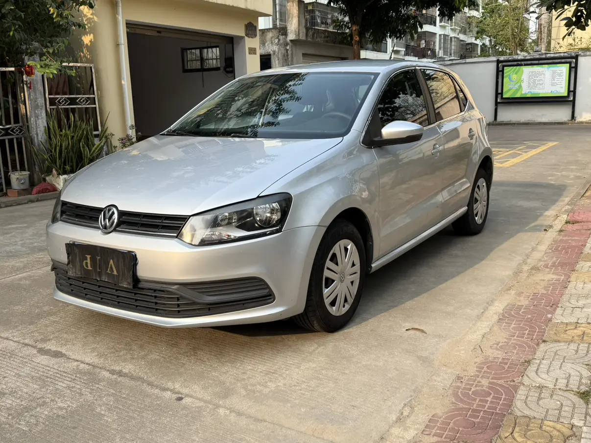 Volkswagen Polo  из Китая