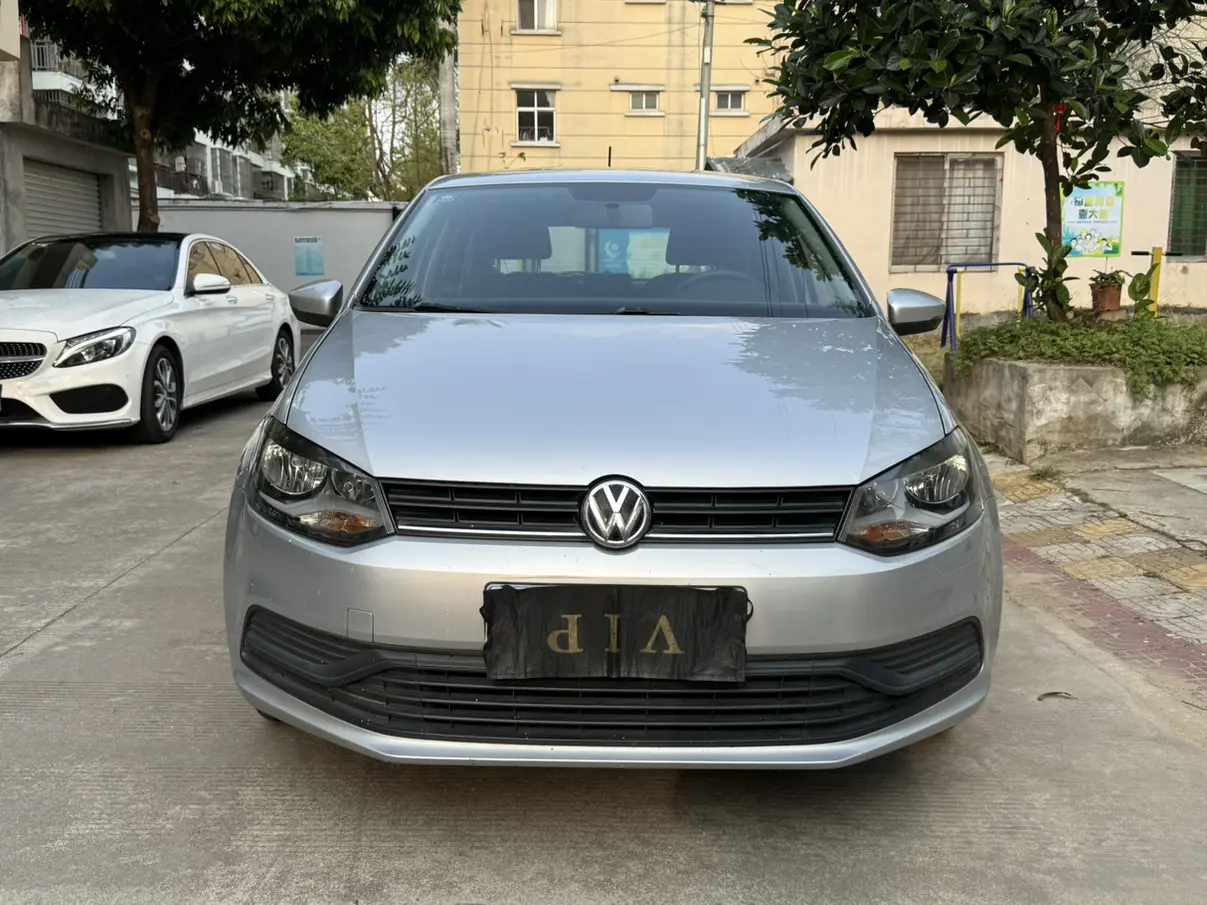 Volkswagen Polo  из Китая
