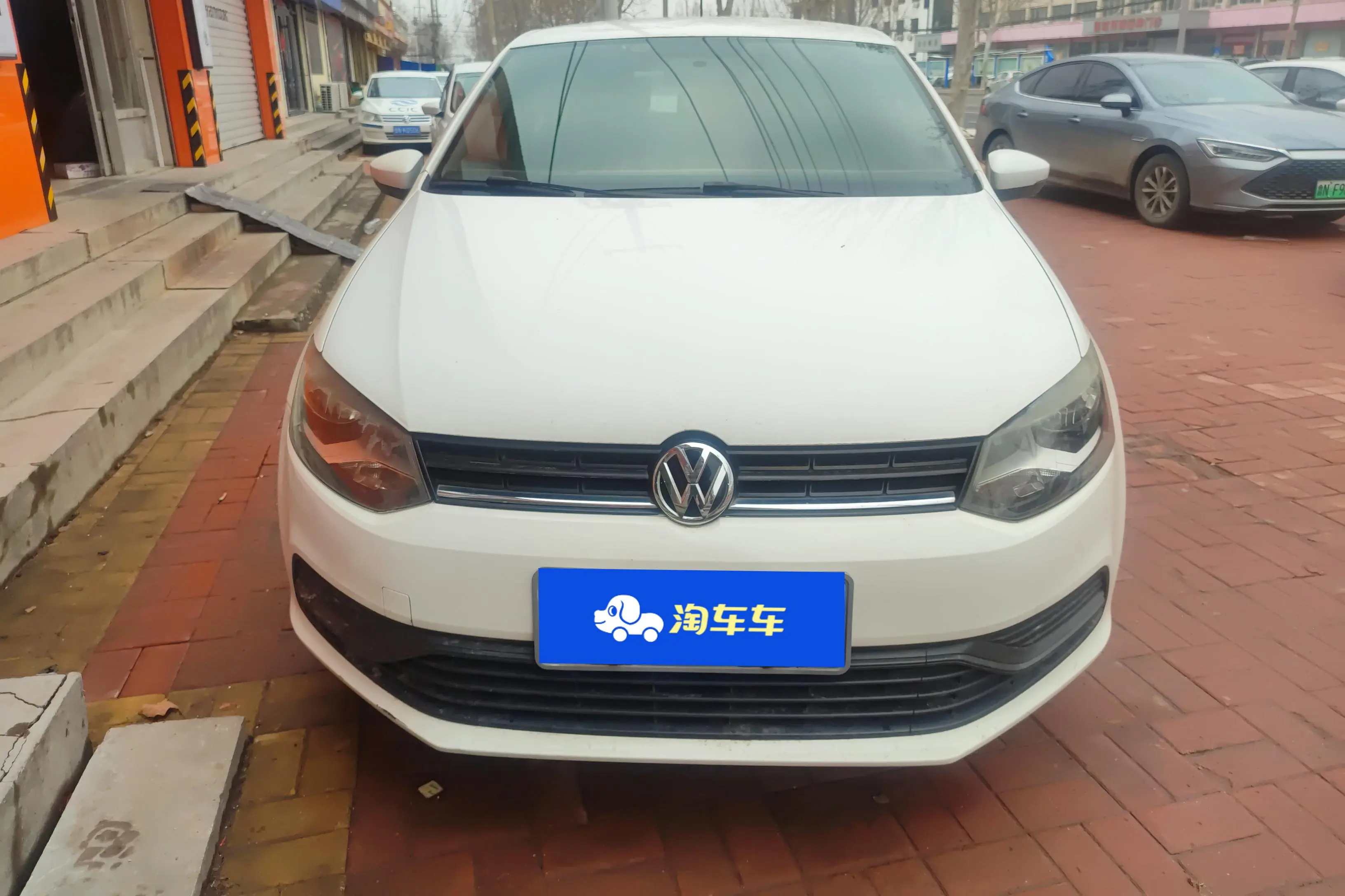 Volkswagen Polo  из Китая