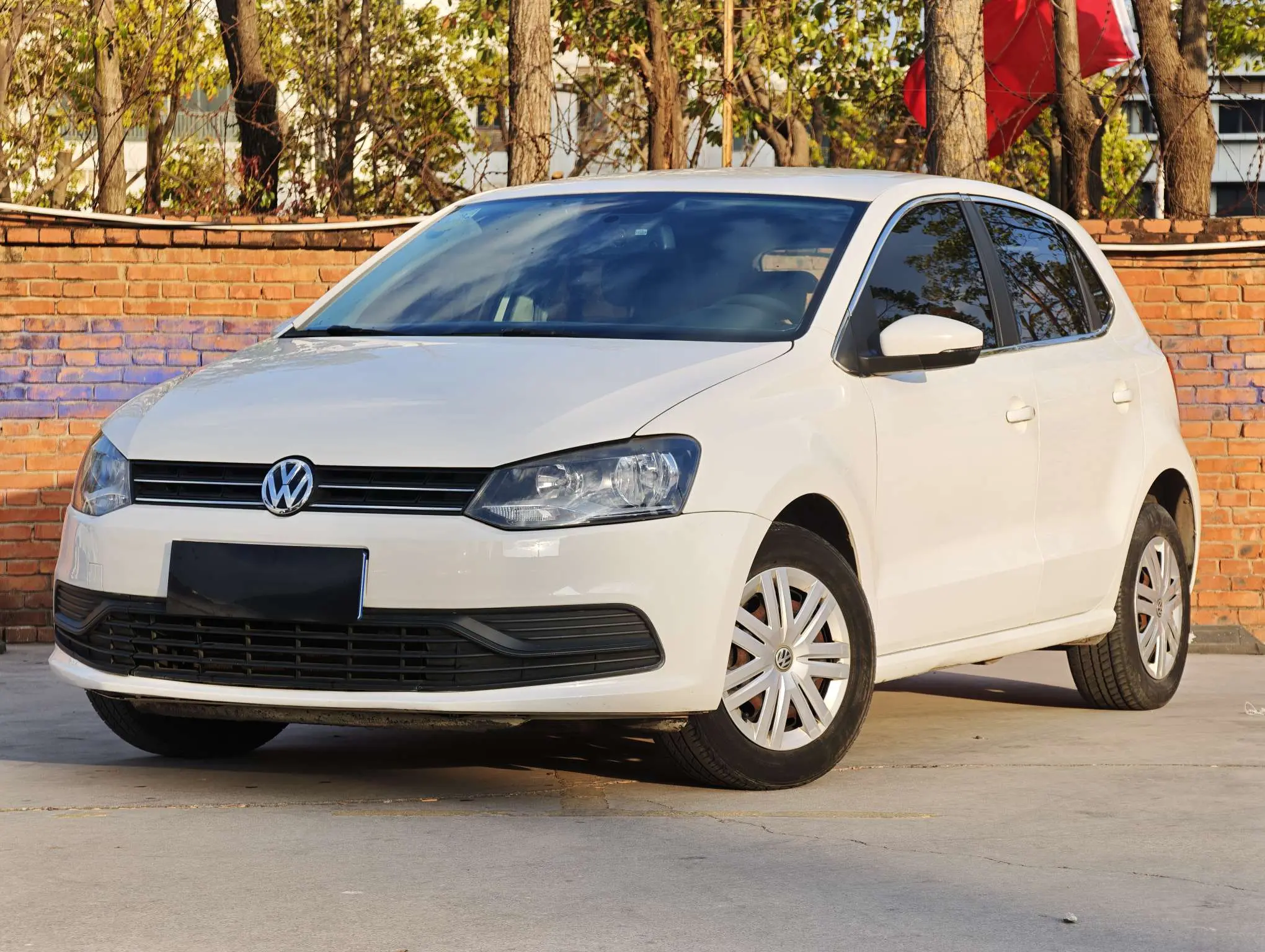 Volkswagen Polo  из Китая