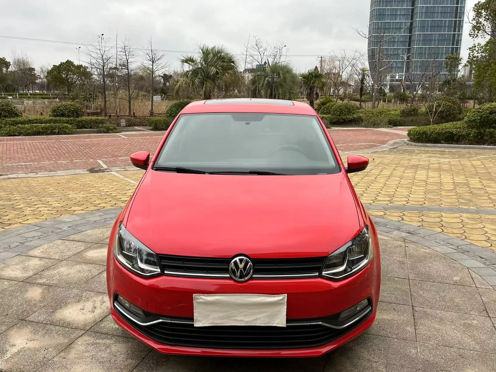 Volkswagen Polo  из Китая