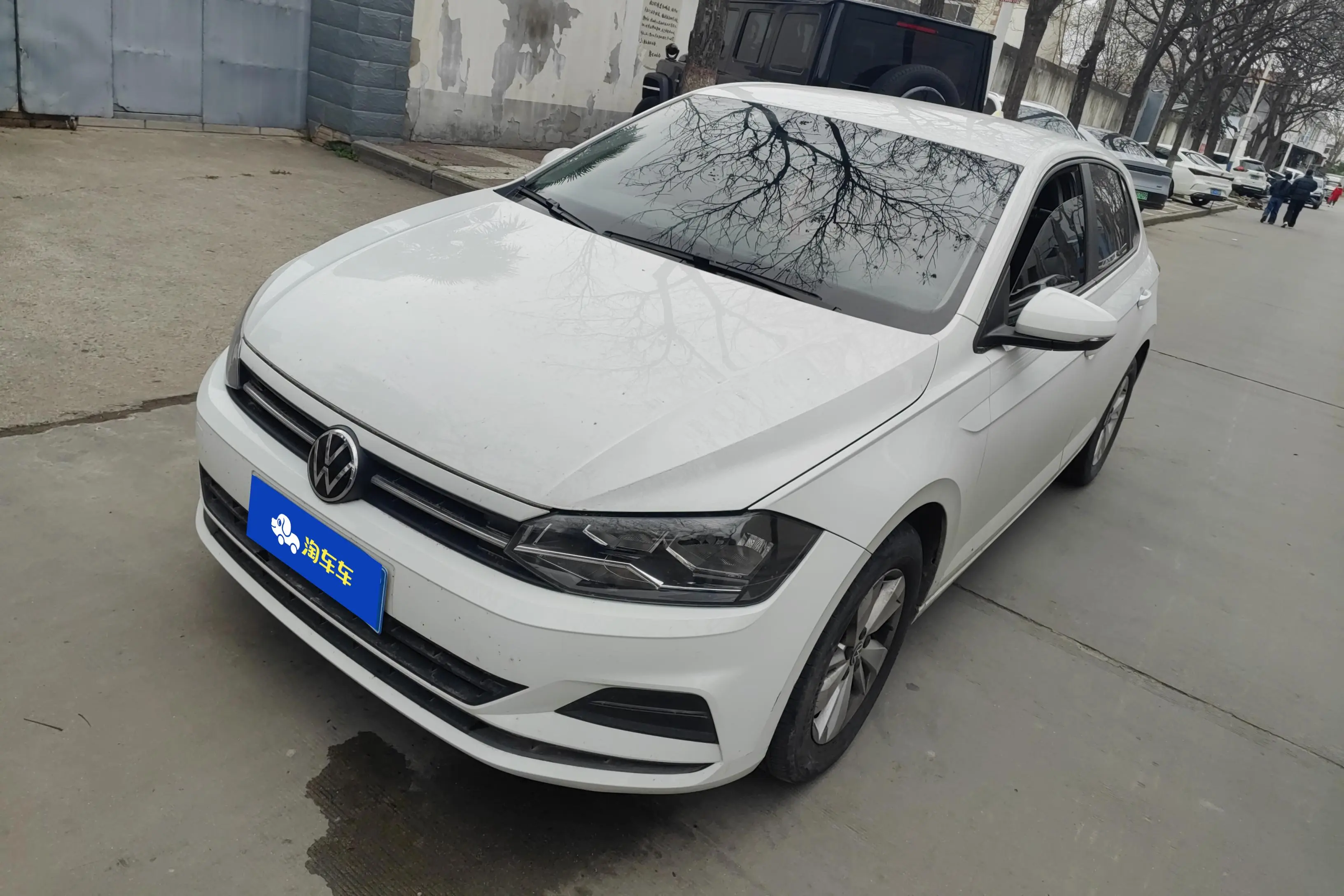 Volkswagen Polo  из Китая