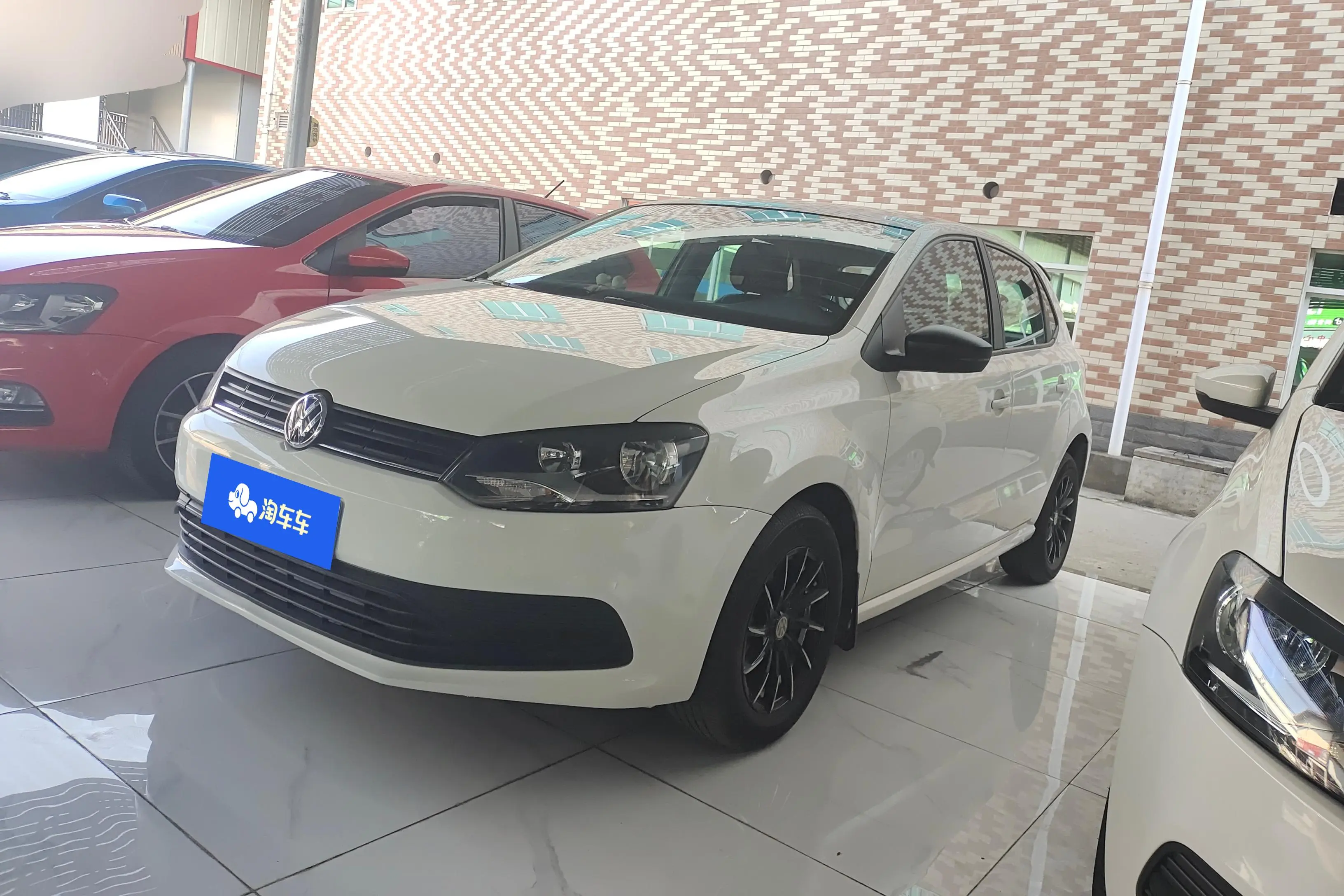 Volkswagen Polo  из Китая