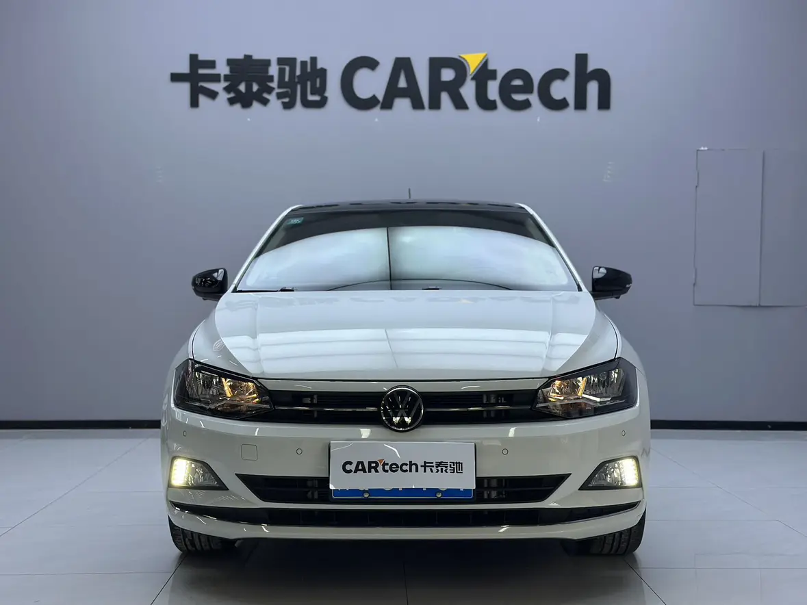 Volkswagen Polo  из Китая